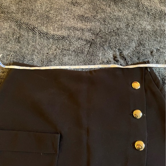 Zara Basic Black Skort with Gold Buttons - Picture 8 of 9